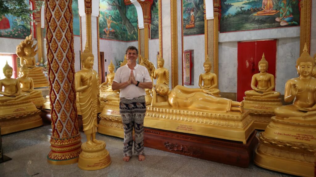 goldene buddhas